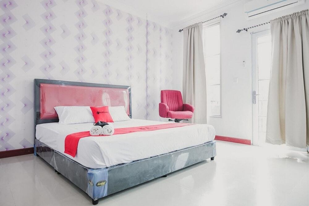 Батам: JRP Guesthouse by RedDoorz