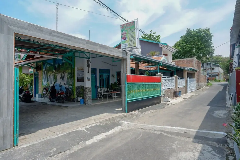 Тегал: Capital O 92929 Hotel New Tirta Kencana Syariah