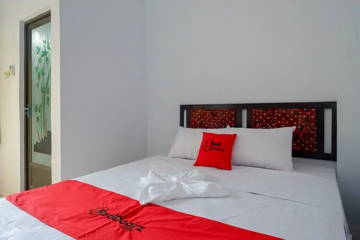 Тегал: Capital O 92929 Hotel New Tirta Kencana Syariah