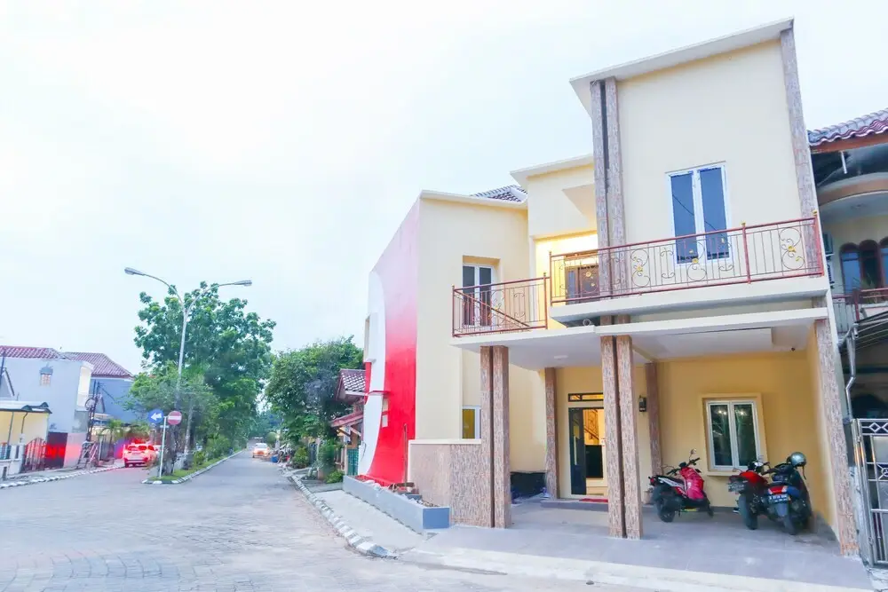 Kr Bulan by OYO Rooms — фото 1