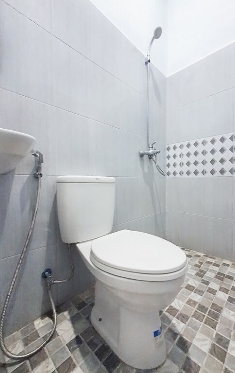 Паданг: Guesthouse Pagi Sore Syariah by OYO Rooms