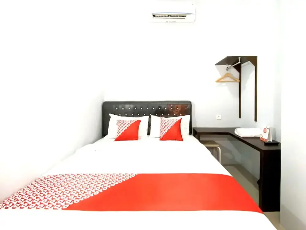 Паданг: Guesthouse Pagi Sore Syariah by OYO Rooms