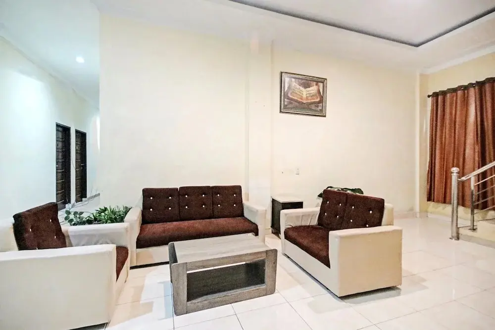 Медан: Belva Guest House By Oyo Room