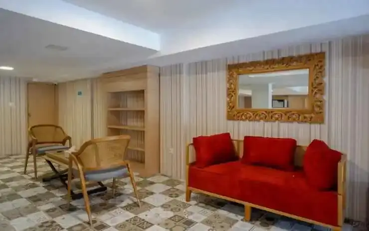 Семаранг: RedDoorz Plus @ Madukoro Raya Semarang