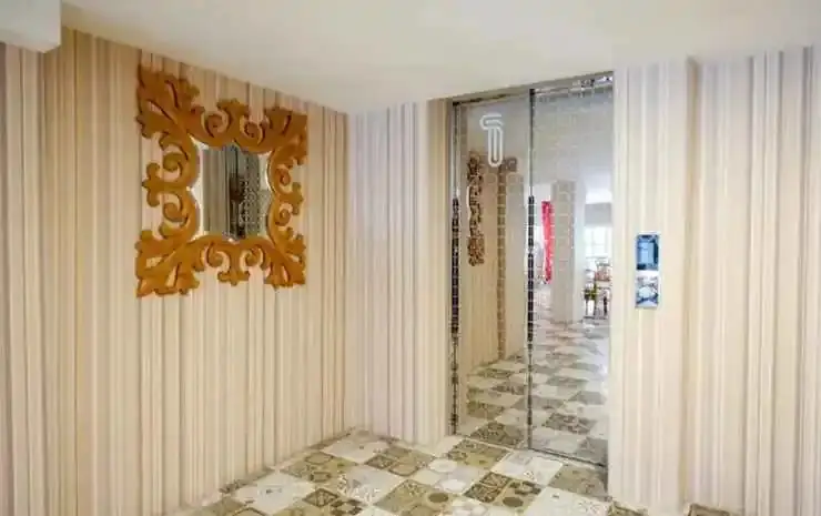 Семаранг: RedDoorz Plus @ Madukoro Raya Semarang