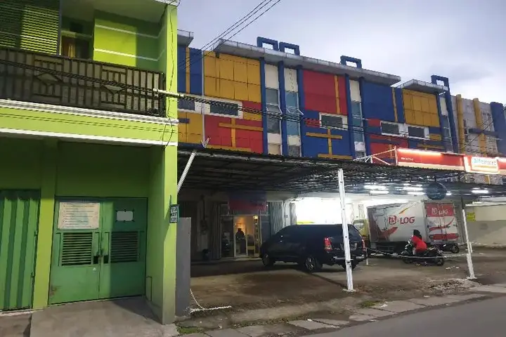 Сурабая: Griya Aisyah Karah Syariah by OYO Rooms
