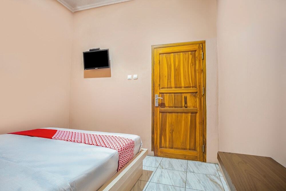 Сумеданг: SPOT ON 2974 Penginapan Roma 88