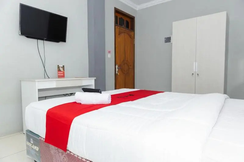 Манадо: RedDoorz Plus Near Transmart Kairagi Dua Manado