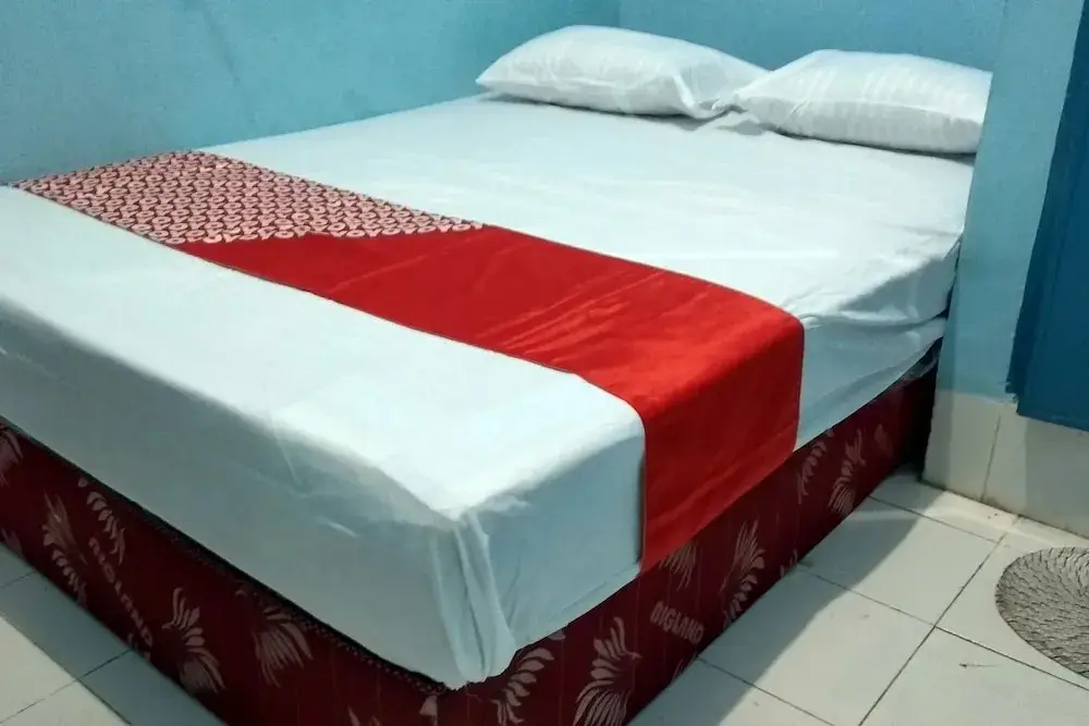 Макассар: Homestay 47 Latanete By Oyo Room