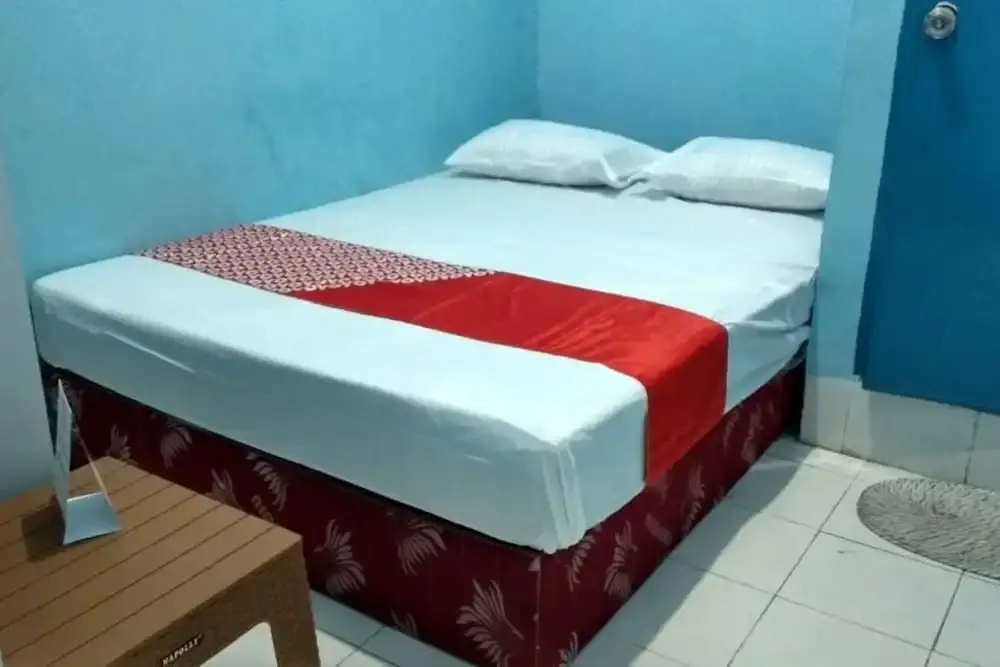 Макассар: Homestay 47 Latanete By Oyo Room