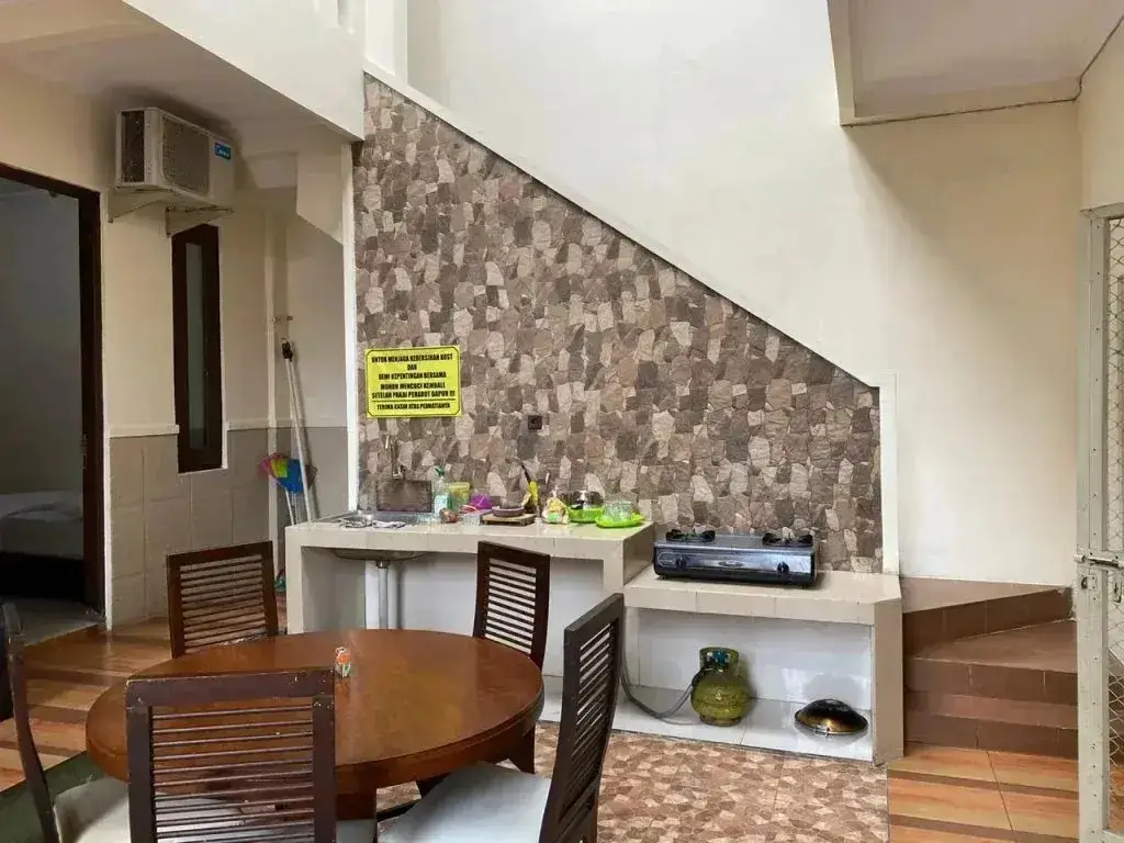 Пурвокерто: Jatiwinangun Homestay by Reddoors
