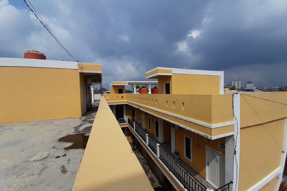 Палембанг: Afny Kost 1