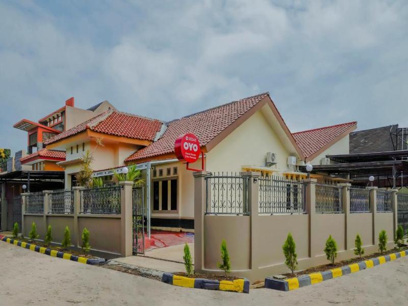 Чиребон: Guest House Citra Pemuda Syariah by OYO Rooms