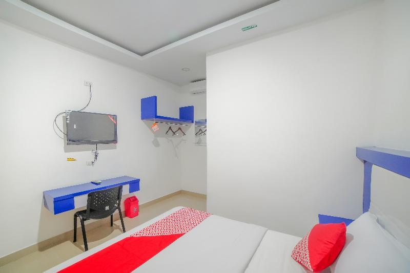Медан: Anara Residence & Guest House by OYO Rooms