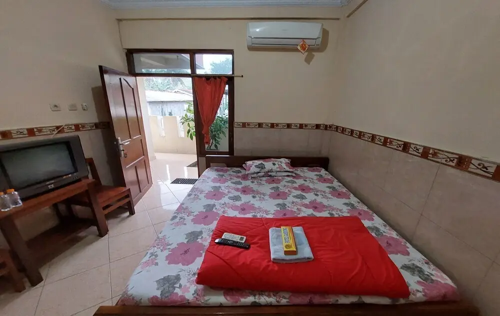 Парангтритис: Hotel Widodo Tustiyani 4
