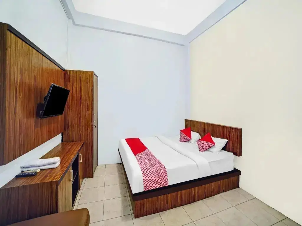 Медан: Indah Guest House by OYO Rooms