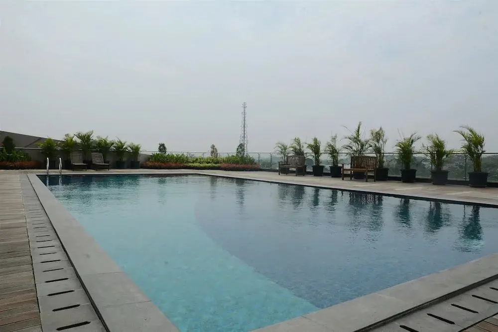 Южный Тангеранг: Nice And Elegant Studio At Tree Park City Bsd Apartment