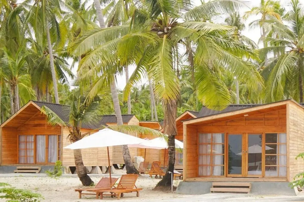 Бандар-Лампунг: Pulau Mahitam Resort & Cottage By Hotelku