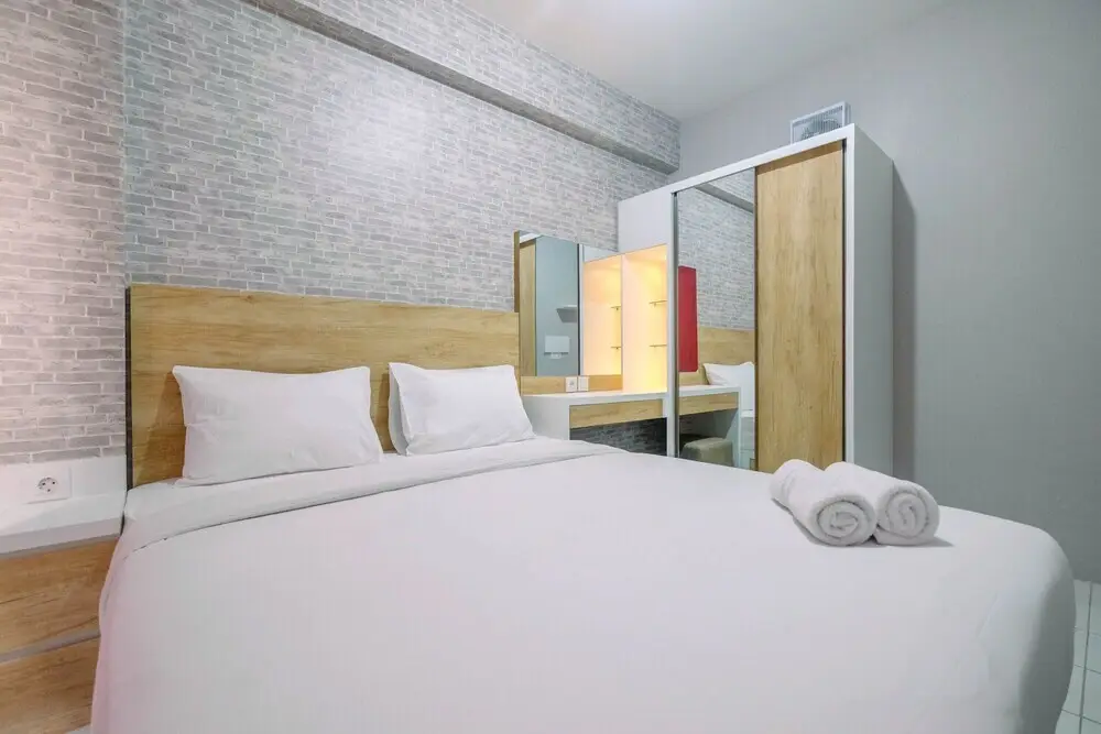 Сукарайя: Podomoro Golf View Apartment By Travelio