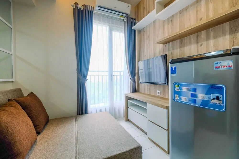 Сукарайя: Podomoro Golf View Apartment By Travelio