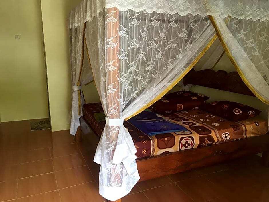 Букит Лаванг: Sahnan Guest House