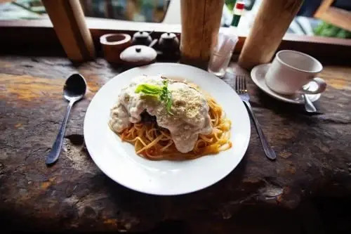 Батурити: Chakra Backpacker Hostel & Vegetarian Bistro