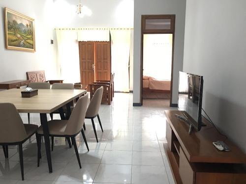 Богор: Rumah Fabio Yasmin