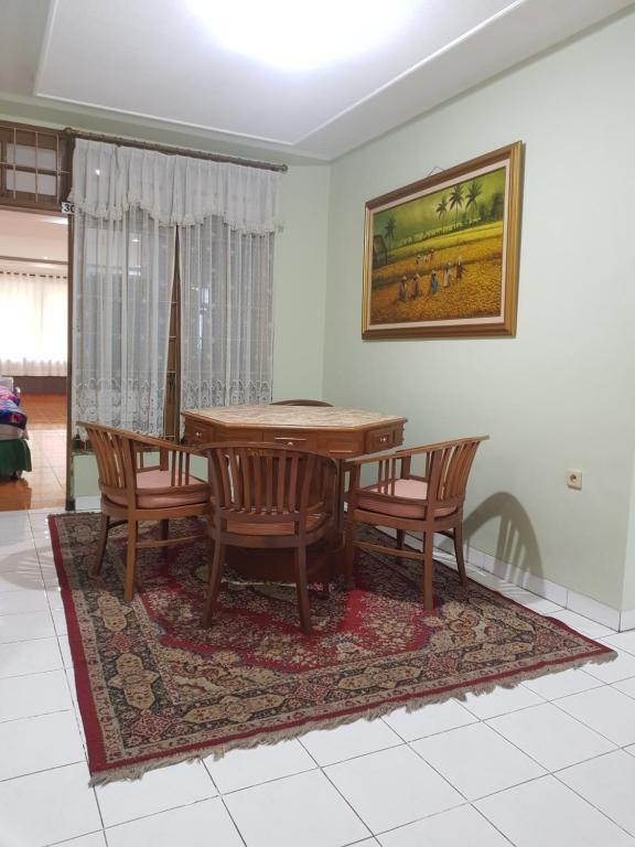 Читарингул: Villa Mawar Bumi Citeko