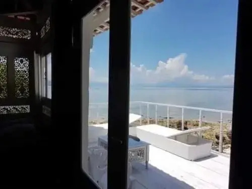 Маумере: Eco Dive Resort Alycastre