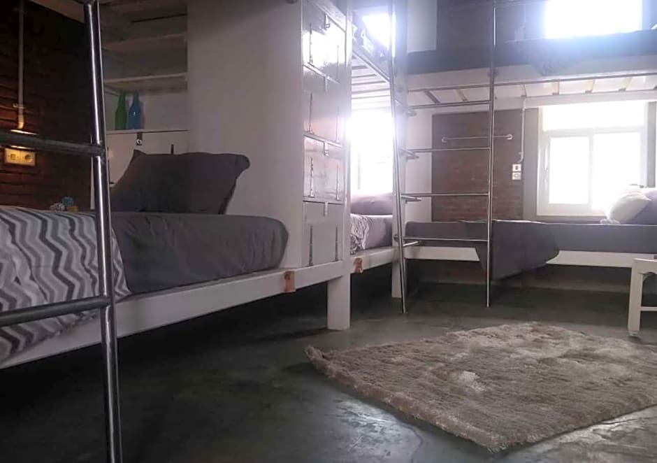 Маланг: Shelter Hostel Malang