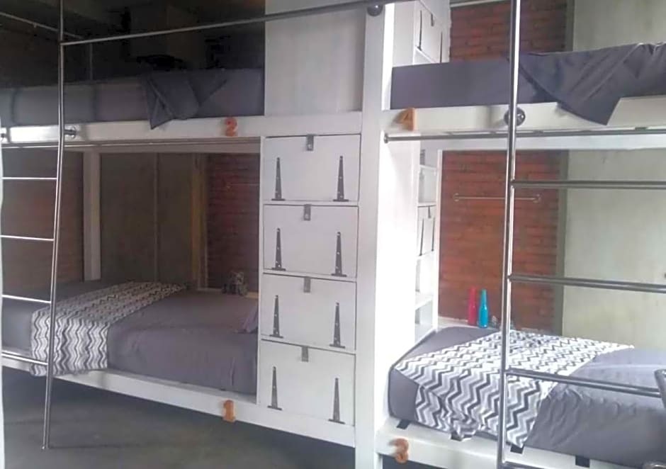 Маланг: Shelter Hostel Malang