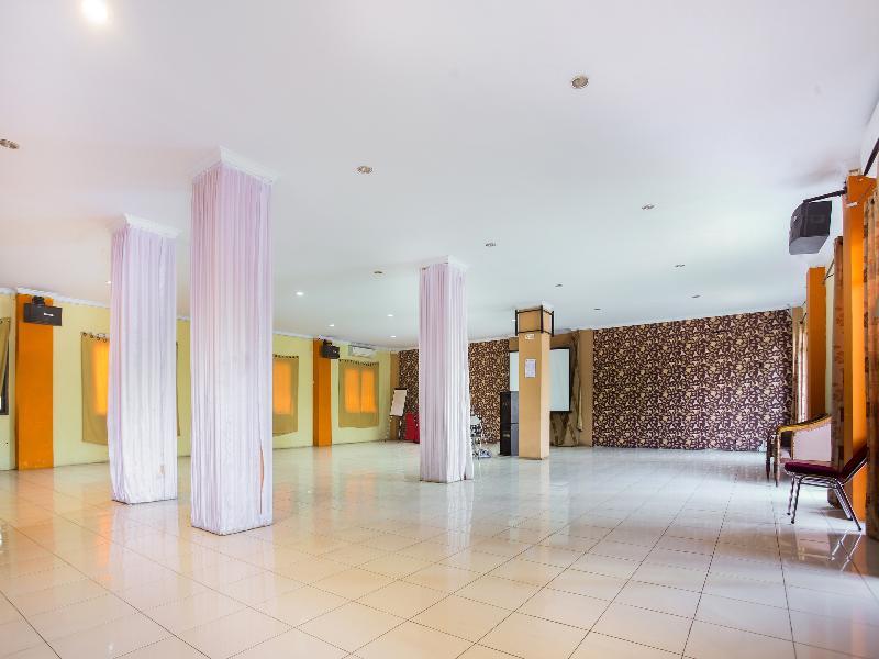 Макассар: Hotel La Macca Makassar by OYO Rooms