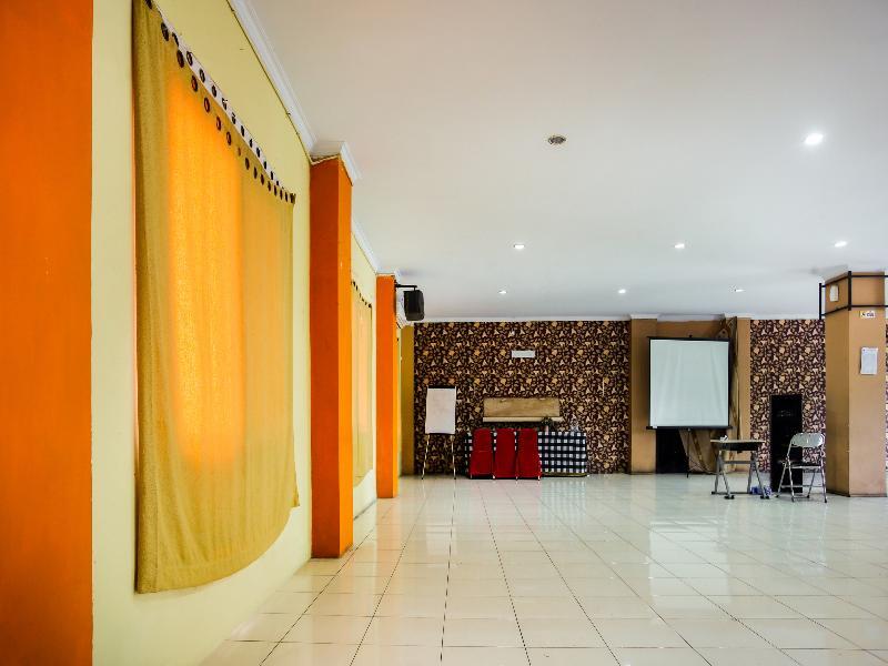 Макассар: Hotel La Macca Makassar by OYO Rooms
