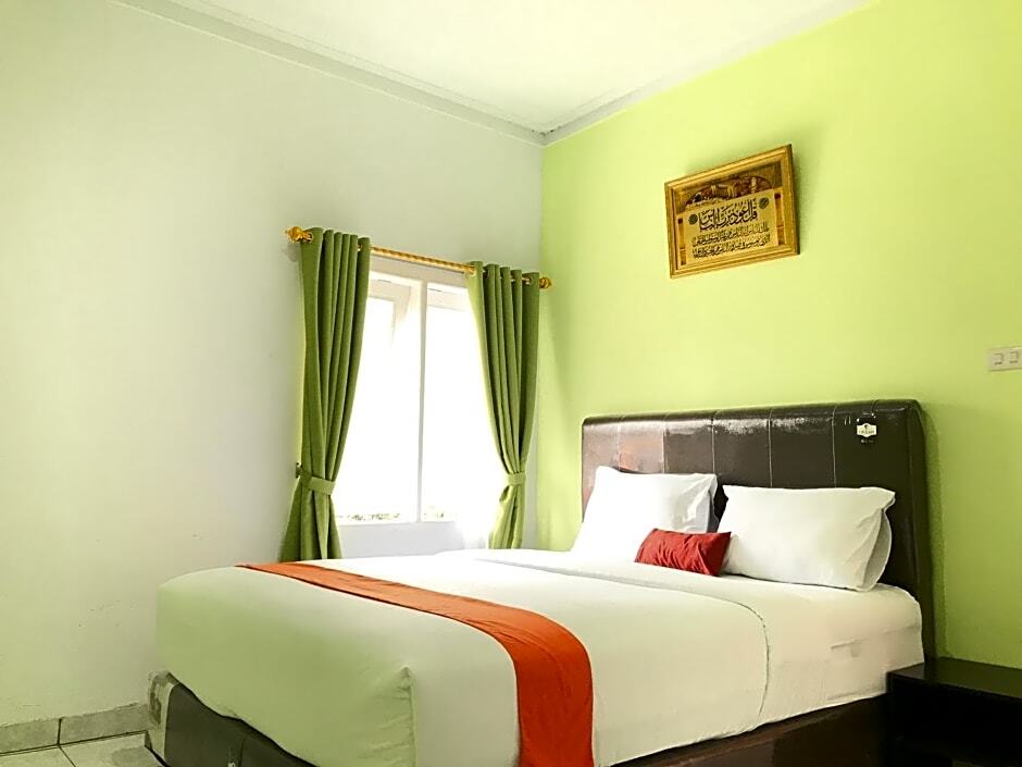 Берастаги: Panorama Guest House Syariah