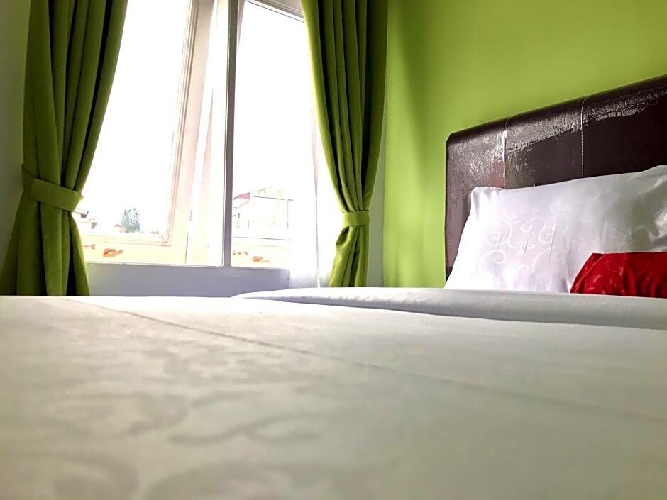 Берастаги: Panorama Guest House Syariah