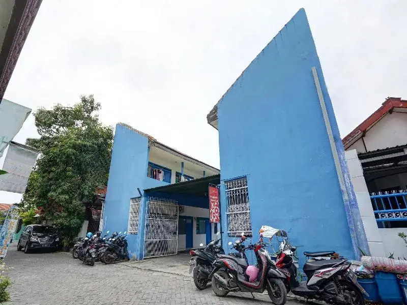 Homestay Jenggolo by Oyo Rooms — фото 1