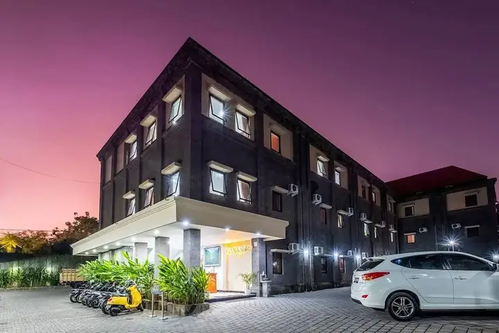 Денпасар: Ganandra Stay Denpasar