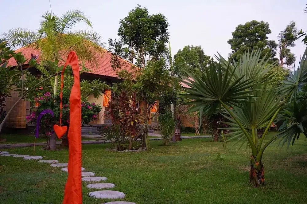 Пемутеран: Hotel Sari