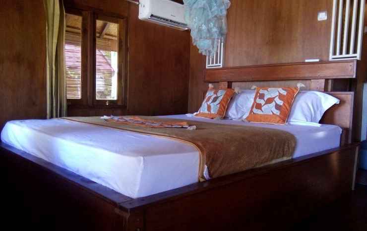 Мойо: Maryan Moyo Bungalows Bar & Resto