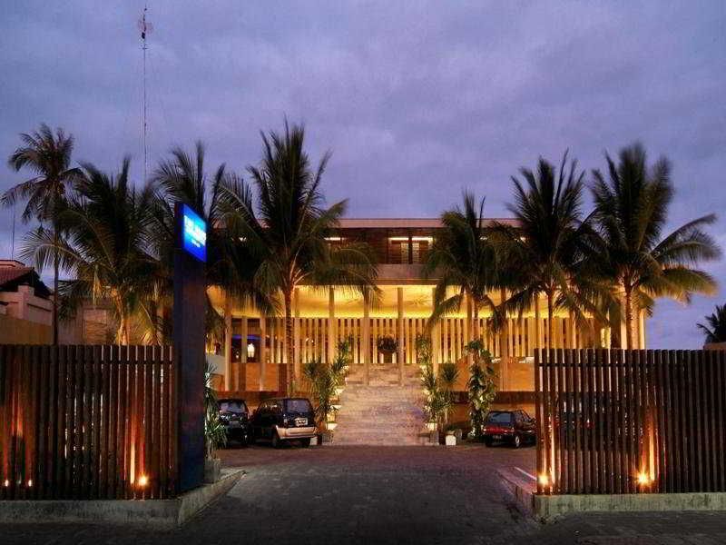 Беноа: The Oasis Benoa