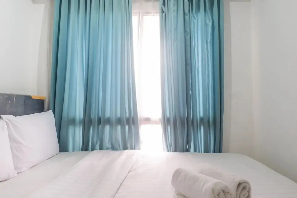 Сурабая: Spacious Classic 1BR Apartment at Taman Beverly