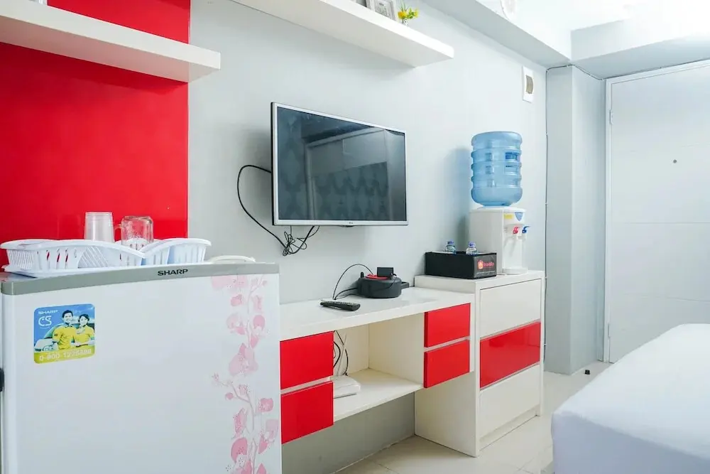 Джакарта: Best Studio Room @ Bassura City Apartment By Travelio