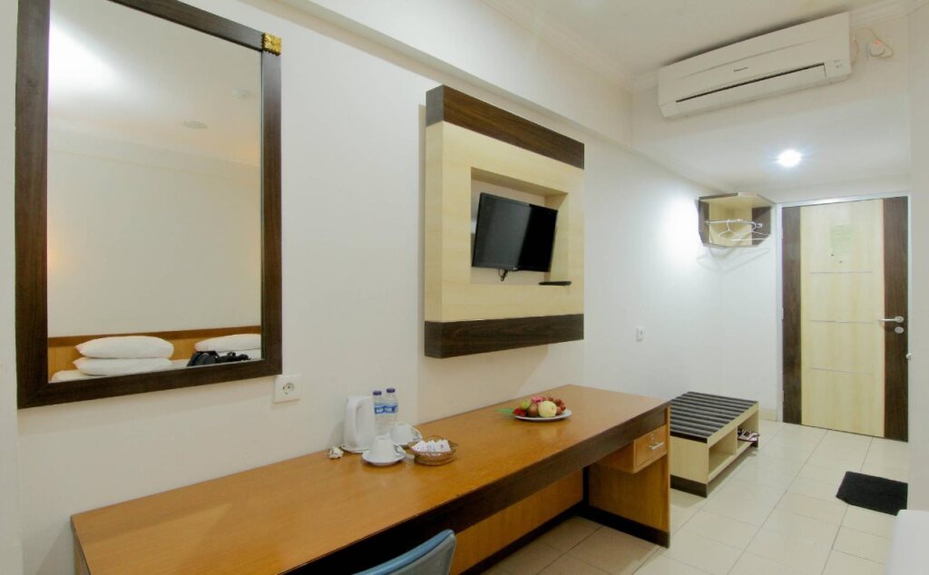Депок: University Hotel Yogyakarta