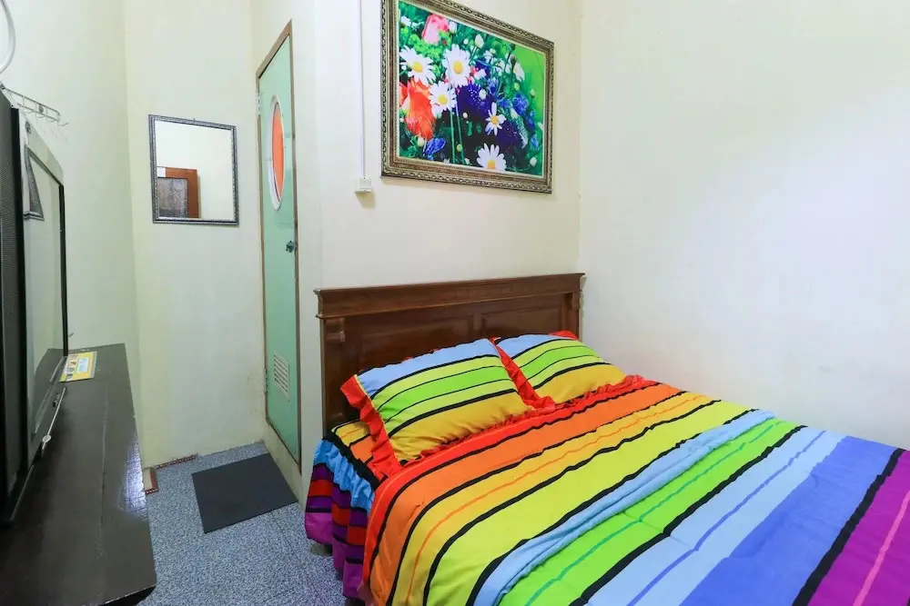 Бату: Homestay Pelangi Batu