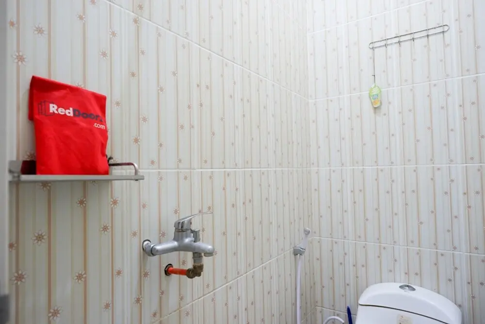 Пекалонган: RedDoorz Syariah near Stasiun Pekalongan