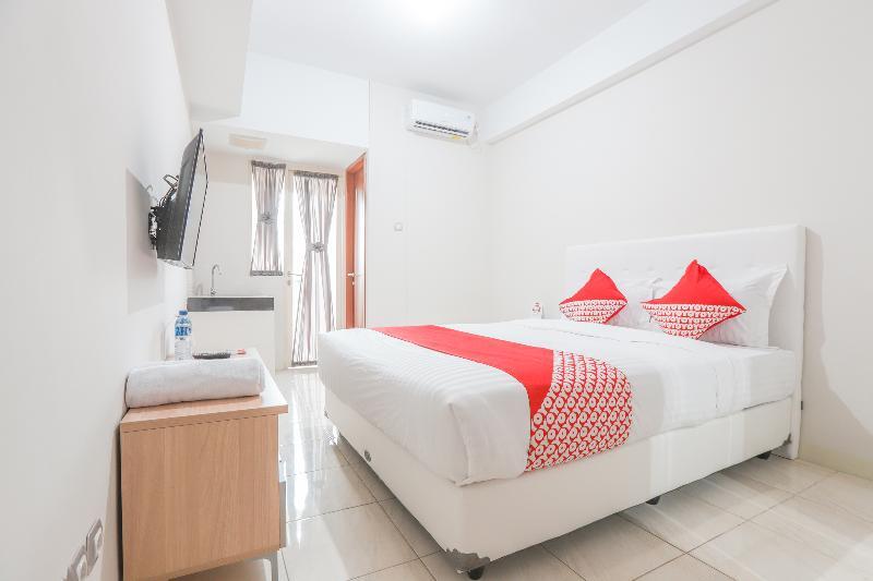 Южный Тангеранг: Green Lake View Ciputat by OYO Rooms