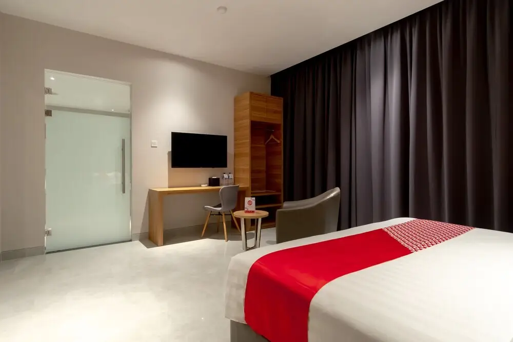Петумбак: Travel Hub Hotel by OYO Rooms