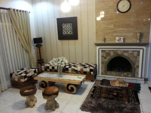 Паромпонг: Villa Bougenvile Lembang Asri