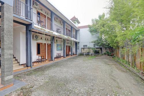 Кебумен: Hotel - Wisma CK