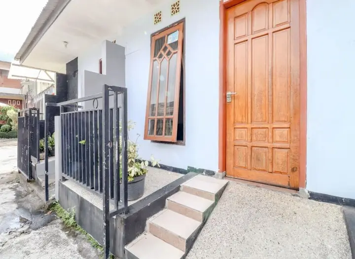 Бату: Puspa Sari Villa & Homestay